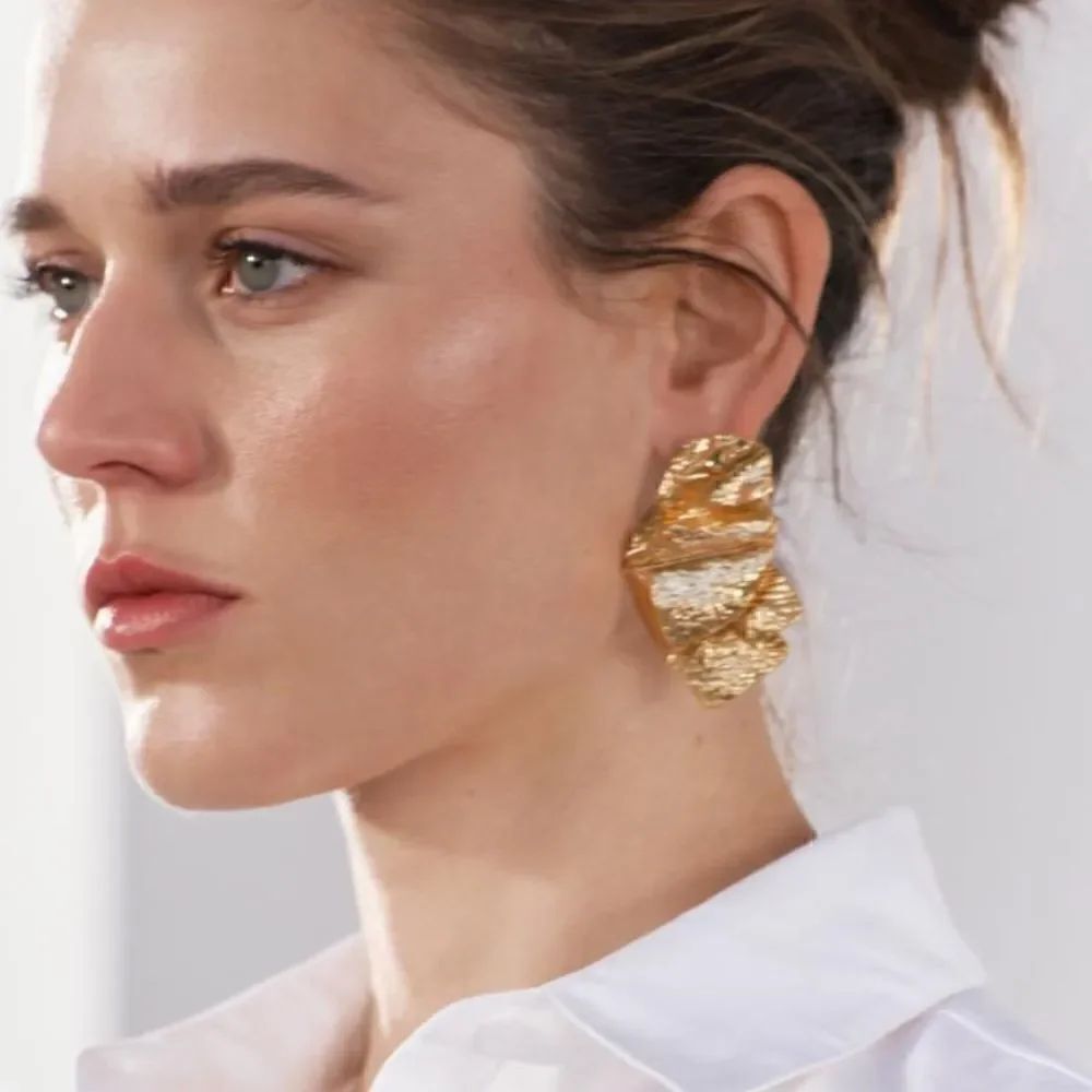 Statement earrings A496